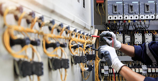 Professional Electrician technician working in Weed, CA